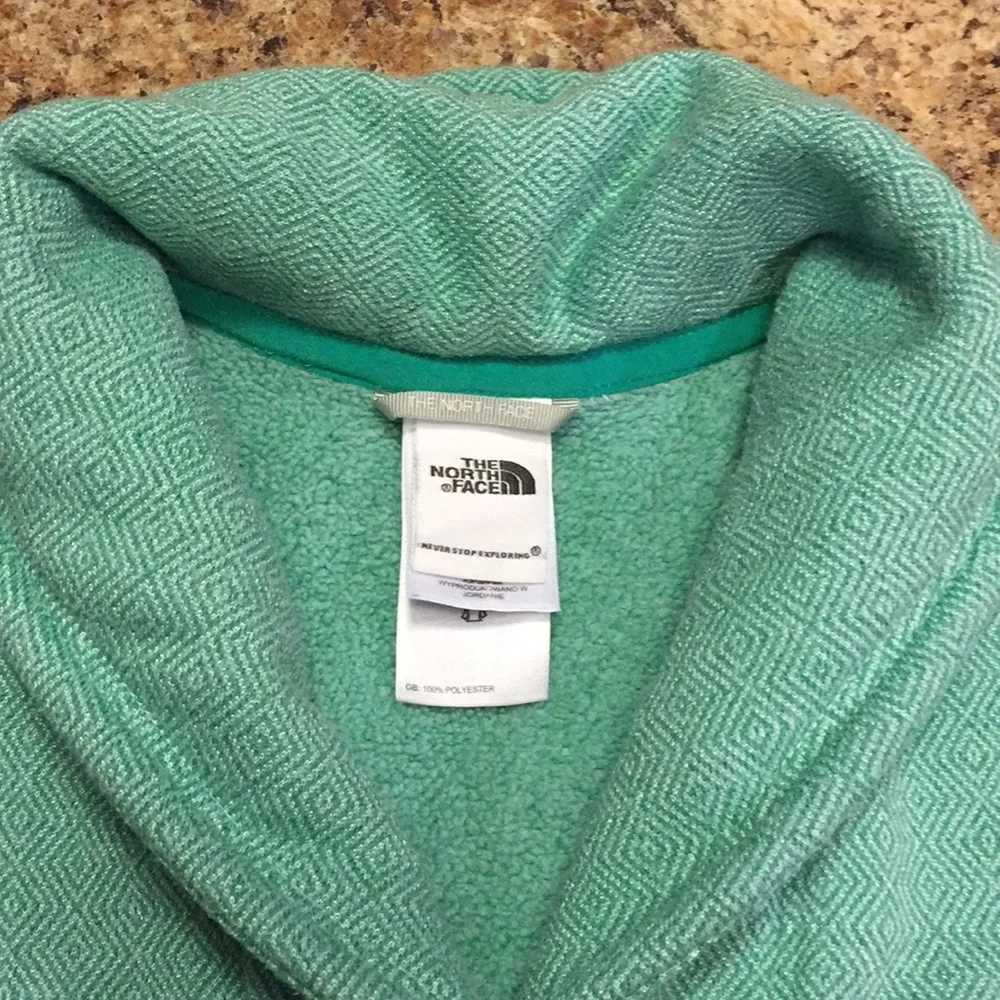 North Face sweatshirt - Picture 2 of 5